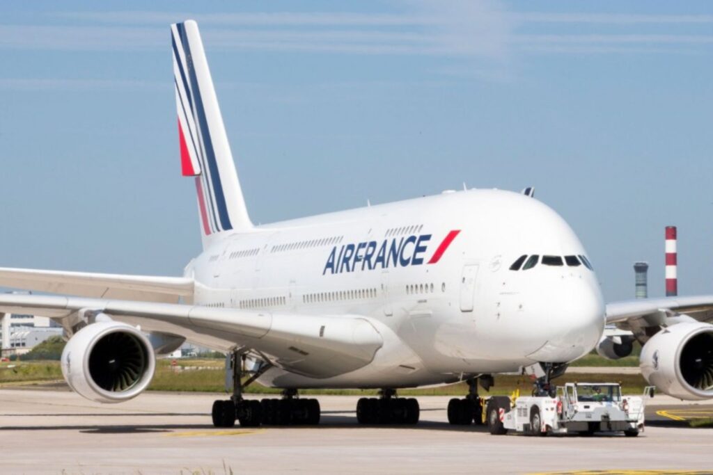 Air France A350 Chicago Flight Return: Why the Plane Turned Around Over the Ocean Air France A350 Chicago Flight Return